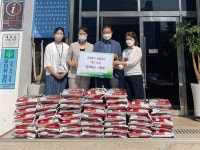 함께하는 사랑밭, 용담2동 어려운 이웃 위해 쌀 기탁