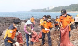 서귀포소방서, 해녀들과 중문색달해변 환경정비 활동