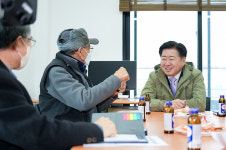 오영훈 지사, 성산읍 고성오일시장 방문...활성화 방안 논의 