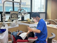 문장봉치과의원, 천지동 취약계층에 틀니 무료 지원