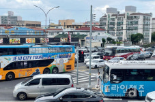 꽉 막힌 서문로...한천 정비사업, 대책없는 공사 강행 논란