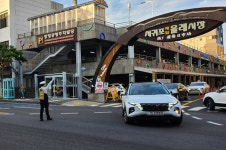 제주자치경찰, 추석명절 시장.마트.공항 특별 교통관리 실시