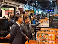 안우진 제주시 부시장, 가락동시장서 감귤 유통상황 점검 