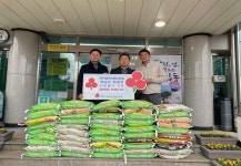 제주도항운노동조합 제주시지부,  건입동 취약계층에 성금 및 쌀 기탁