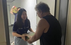 제주시 용담2동, 홀로사는 이웃 사례관리 대상자 물품 전달