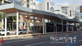 국내 첫 도입 제주도 양문형버스, 대중교통 혁신 이룰까