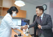 오영훈 지사, 한국병원 소아청소년과 의료진 격려 방문