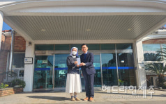 제주소년원, 성이시돌 요양원에 설맞이 사랑의 손잡기 성금 전달