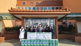 제주 동부소방서 의용소방대연합회, 설 명절 맞아 지역요양원에 위문품 전달