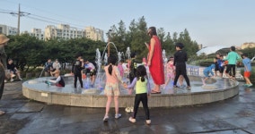 제주 시민복지타운 광장 분수대 7일부터 본격 가동