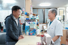 오영훈 지사, 추석 연휴 근무 보건소.약국 현장 방문