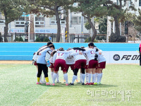 최근 창단된 제주여자상업고등학교 축구부를 아시나요?