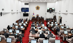 선거 앞둔 제주도의회, 교섭단체 대표연설부터 격돌