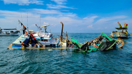 여수 광도 인근해상 어선 2척 충돌...1척 대파