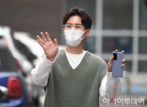 [포토]신유, '불후의 명곡 왔어요~'