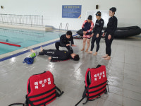 서해해경청 특공대, 현직 교사 대상 무료 생존수영 교육