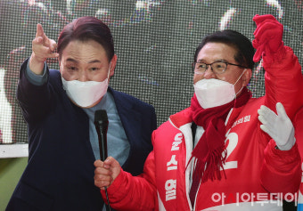 [포토] 윤석열 '오케이 빠르게 가'