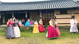 아산시, 한복문화 지역거점 공모 선정…외암마을서 즐기는 한복
