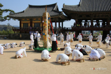 영남루 앞 마당에서 밀양백중놀이 시연행사...얼쑤~