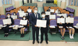 포천시 갈월중학교 학생들, 오늘은 내가 1일 도의원