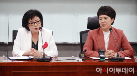 [포토] 인사말하는 허명 한국여성단체협의회 회장