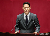 [포토] 인사말하는 김한규 민주당 의원