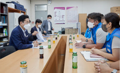 박경귀 아산시장, 청내 3개 노조 사무실 찾아 격려·소통 행보