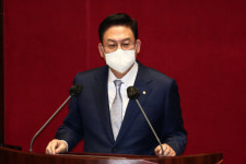 정우택, ‘한국형 플럼북’ 법안 발의… “국가 주요직위 명부록 발간 정례화할 필요”