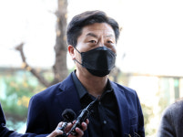 이임재 전 용산서장 특수본 출석…평생 죄인 심정 살겠다