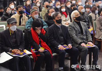 [포토] 슬픔에 잠긴 이태원 참사 유가족들