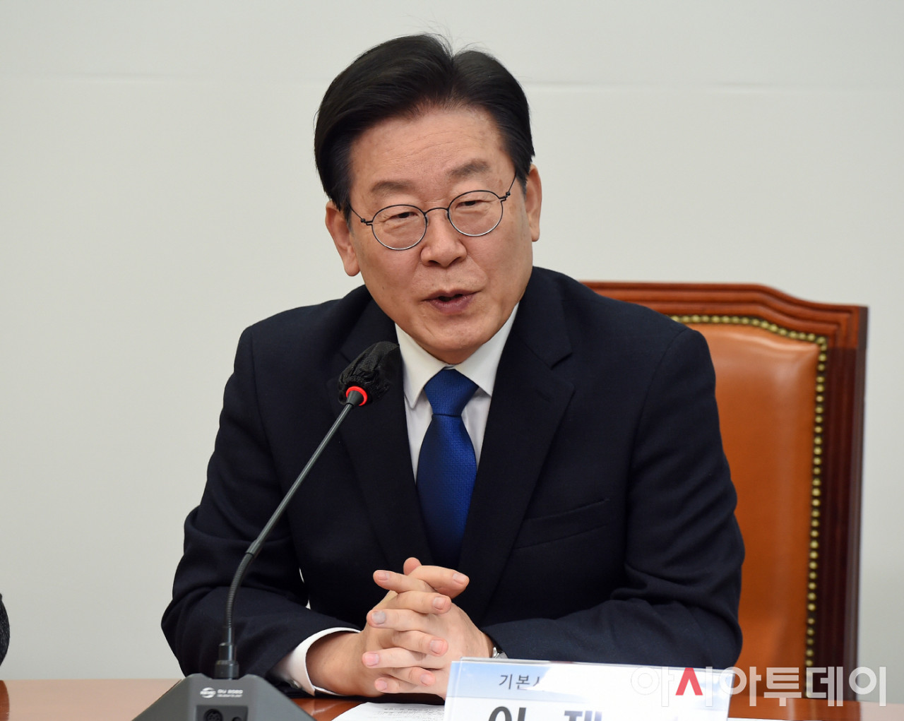 이재명, 내란 종식이 먼저…개헌 필요성 대립은 여전