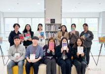 화성시인재육성재단 서연이음터, 세계 책의 날을 맞아 도서 기부 진행