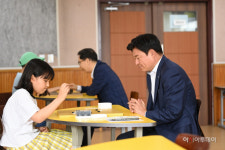 조용익 부천시장, 바둑으로 아이들과 눈높이 소통