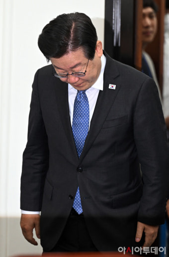 [포토] 최고위 참석하는 이재명 대표