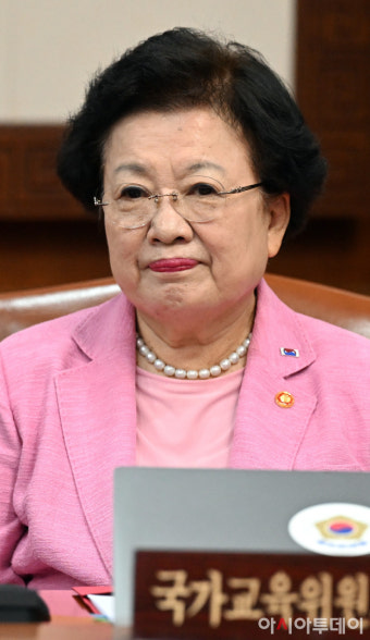 [포토] 국무회의 참석한 이배용 위원장