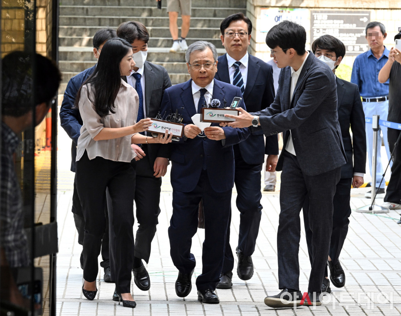 김건희 여사 최측근, 이종호 전 블랙펄인베스트 대표 법정 출석 후 구속 여부 결정은 곧 예상.