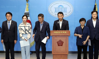 '보복 기소' 안동완 검사 탄핵소추안 가결…헌정 사상 최초