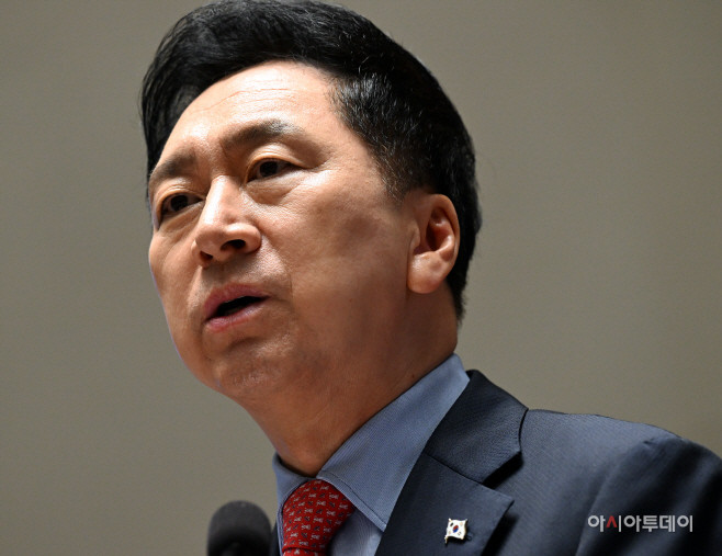 국민의힘 의원총회 취소, 당내 분열 우려로 결정