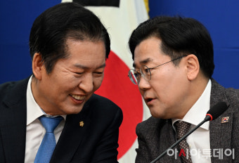 [포토] 이야기 나누는 정청래·박찬대