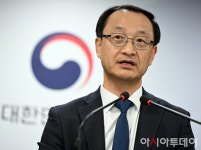 [포토] 브리핑하는 전병왕 복지부 보건의료정책실장