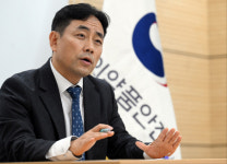산학계와 긴밀한 소통으로 규제과학 혁신 이뤄낼 것
