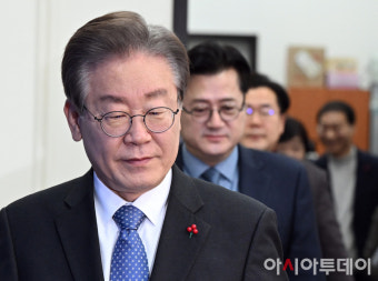 [포토] 최고위 참석하는 이재명 대표