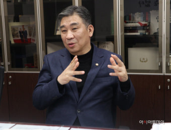 최승재 