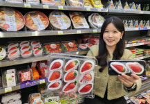 편의점 딸기 전쟁…CU·세븐일레븐, 산지직송 겨울딸기 선봬