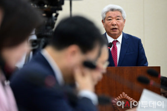 [포토] 모두발언하는 김홍일 방통위원장 후보자