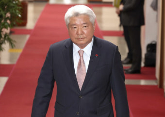 김홍일 신임 방통위원장 임명…2인 체제