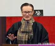 [포토] 인사말하는 김대인 총재