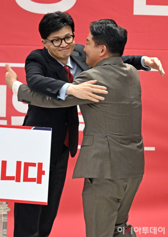 [포토] 포옹하는 한동훈·원희룡