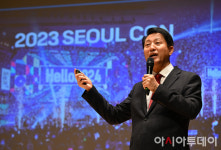 [포토] 오세훈 시장, 금천구서 시정운영 방향 설명