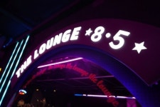 스탠드업 코미디와 밴드 공연 라운지 바 더라운지8.5 시흥 8일 오픈